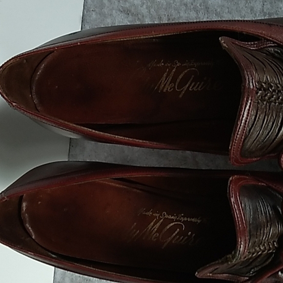 Vintage 1960s Lady Mcguire two Tone brown heels - Picture 4 of 9